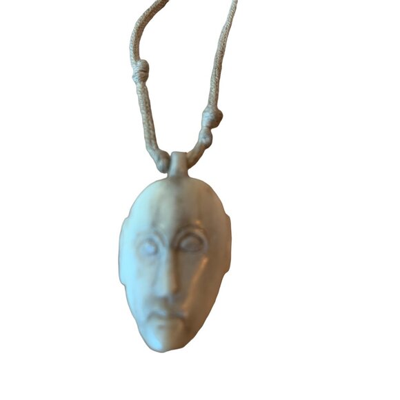 🍒 2/$20 🍒 Vintage Small Marble Pattern Face Charm on Rope Necklace - Picture 2 of 6